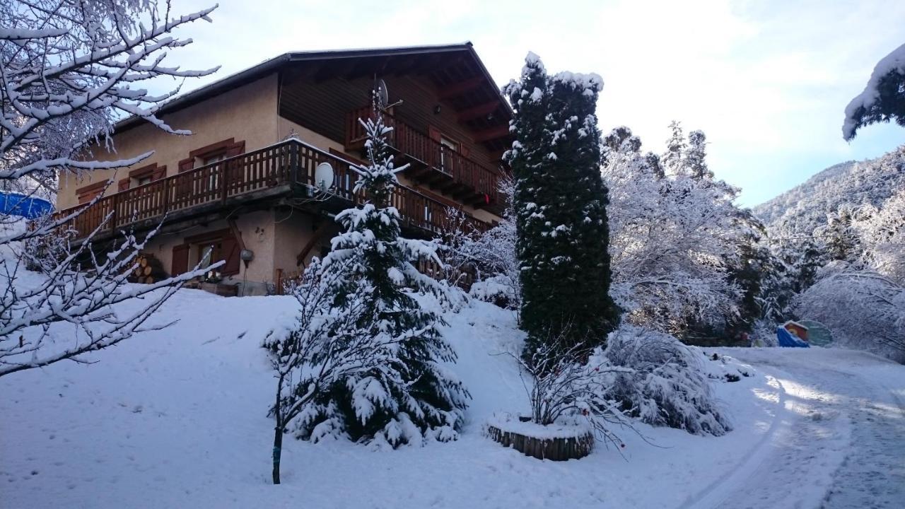 Chambre Les Ormes Enchastrayes Luaran gambar